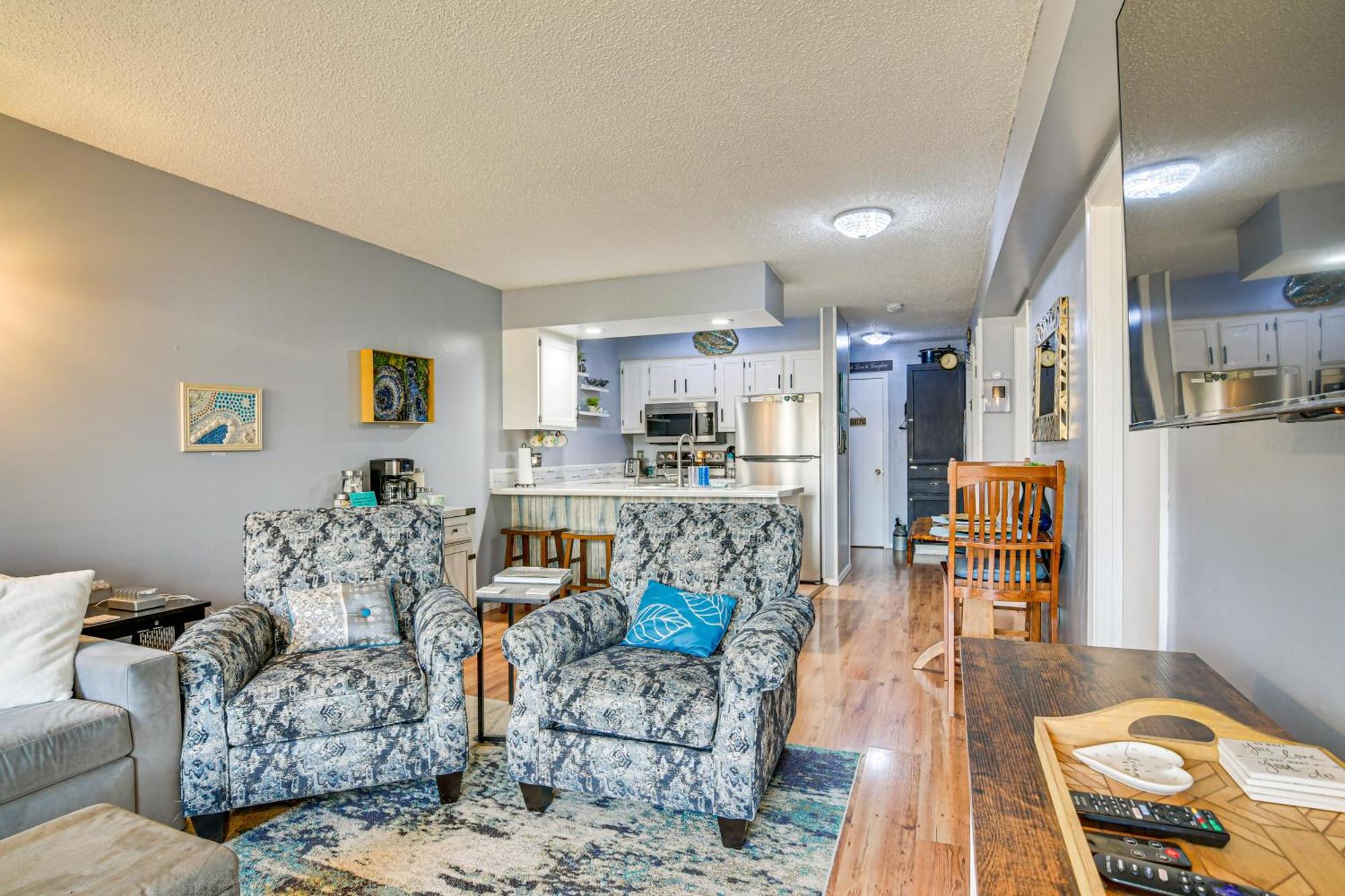 Branson West Condo Balcony, Central Location Exterior photo